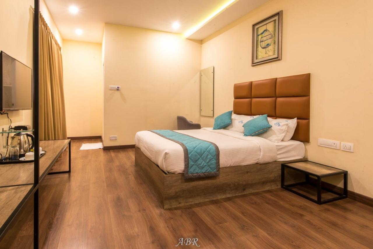 Caramel Hotels Бангалор Экстерьер фото